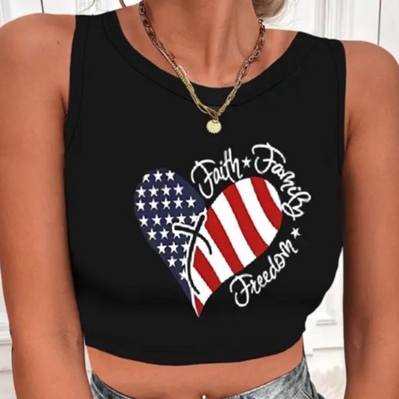 🇺🇸 American Pride Faith Family & Freedom Cropped Black Sleeveles - Picture 1 of 6